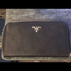 PRADA Wallet